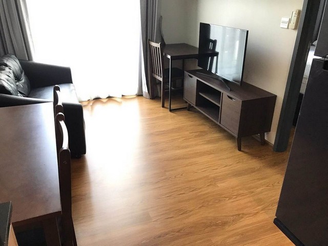 Edge Sukhumvit 23 peaceful convenient comfortable BTS Asoke