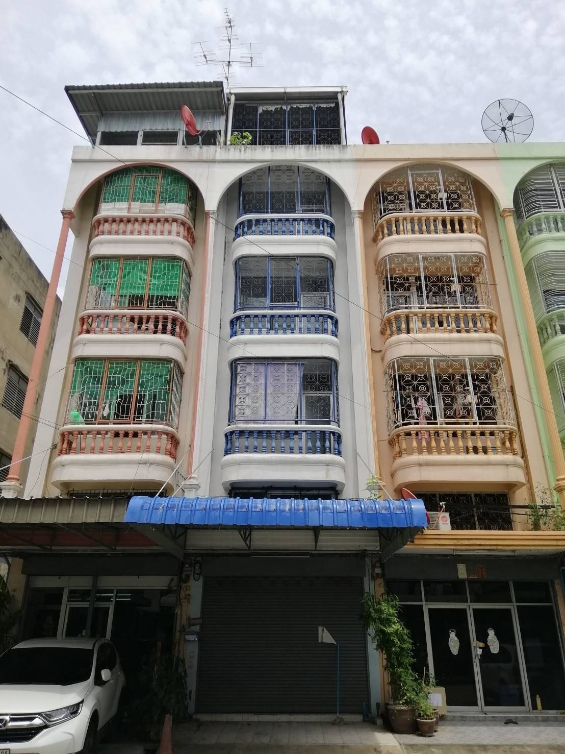 ขายตึกแถวที่ พระประแดง สมุทรปราการ Commercial Building for sales at Phra Pradaeng Samutprakarn