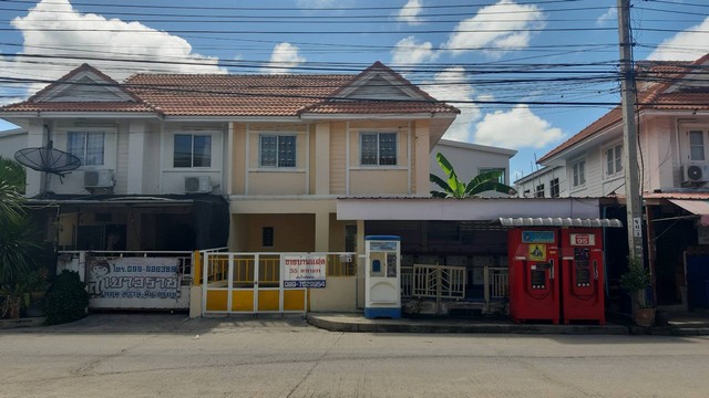 ขายด่วนบ้านแฝด 2 ชั้น หมู่บ้านพนาลี ซอยประชาอุทิศ 90 