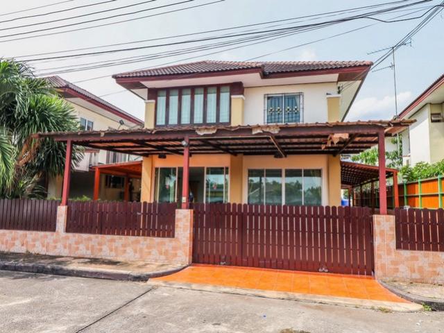 Selling house 2nd Floor + Srinakarin Sriracha + Na Prao + Surasak