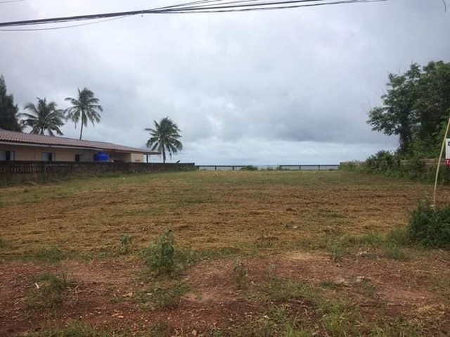 แนะนำที่ดินพร้อมขาย ติดทะเล หาดส่วนตัว ริมหาดสะพลี อำเภอปะทิว จังหวัดชุมพร 