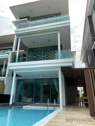 ***ขายด่วน!!! บ้าน Pool Villa ติดทะเล ชลบุรี 500 ตร.ม casalunar paradiso บางแสน 4 นอน 5 น้ำ